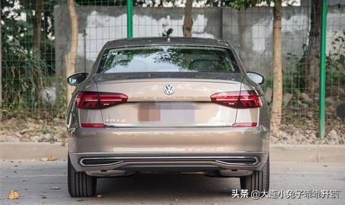 车钥匙锁进车门里怎么办,车钥匙锁后备箱怎么办最简单办法