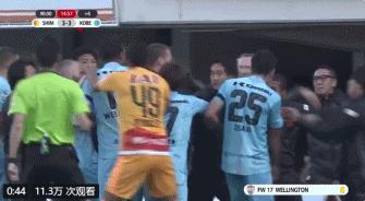 当伊涅斯塔离开巴萨,当巴萨球迷遇到巴黎球迷