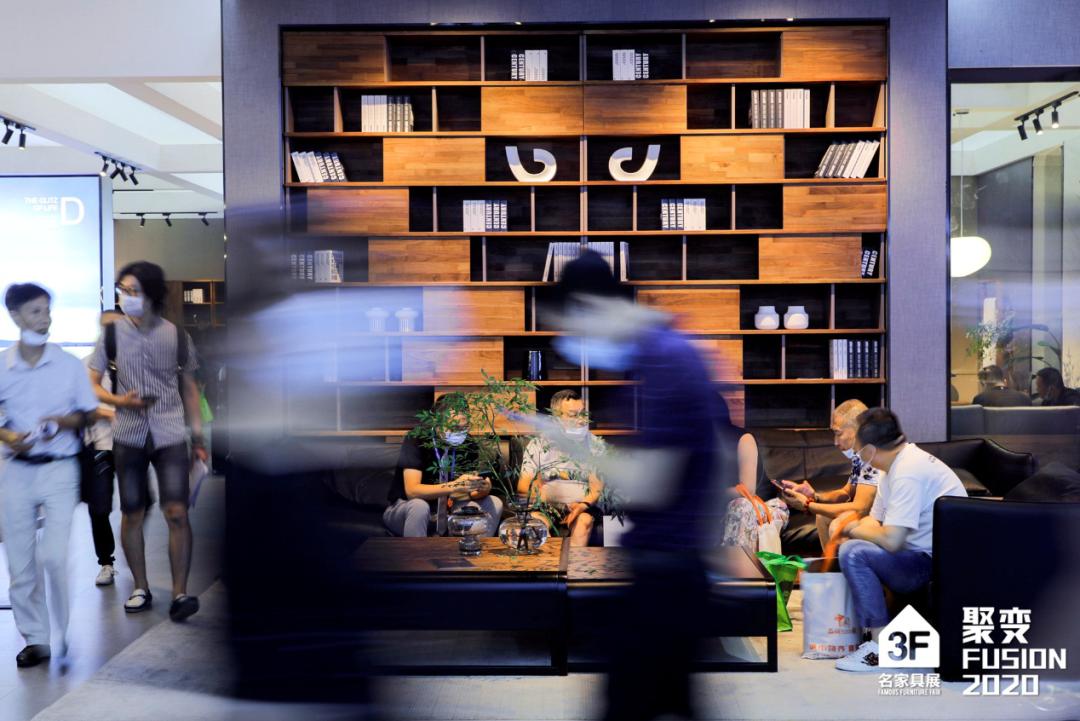 成品家具品牌做整装,成品家具企业转型做定制