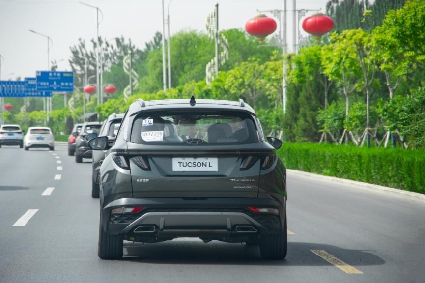 试驾第五代途胜l混动版,第五代途胜l的干式双离合怎么样