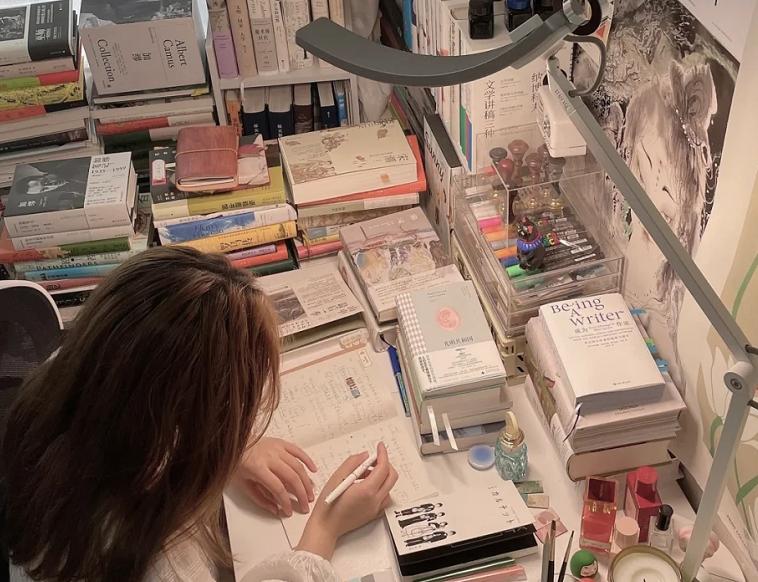 人民日报写给高中生的素材,高中生积累素材提升写作的方法