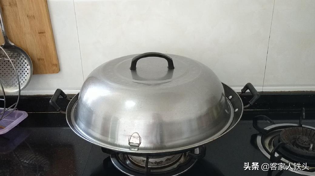 客家田螺香焖鸭,客家南乳焖鸭的食谱