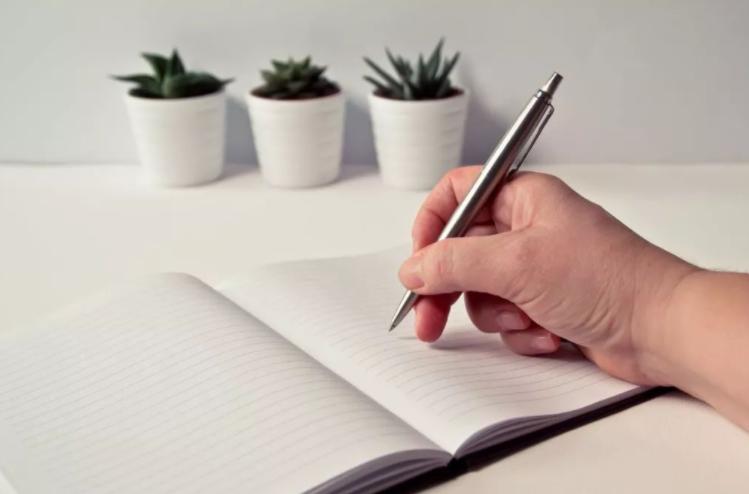 实用的自媒体写作技巧,自媒体爆文的写作技巧