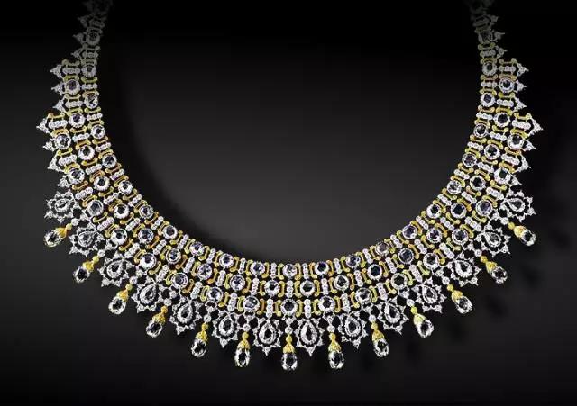 对付女人,没有一件珠宝解决不了的!