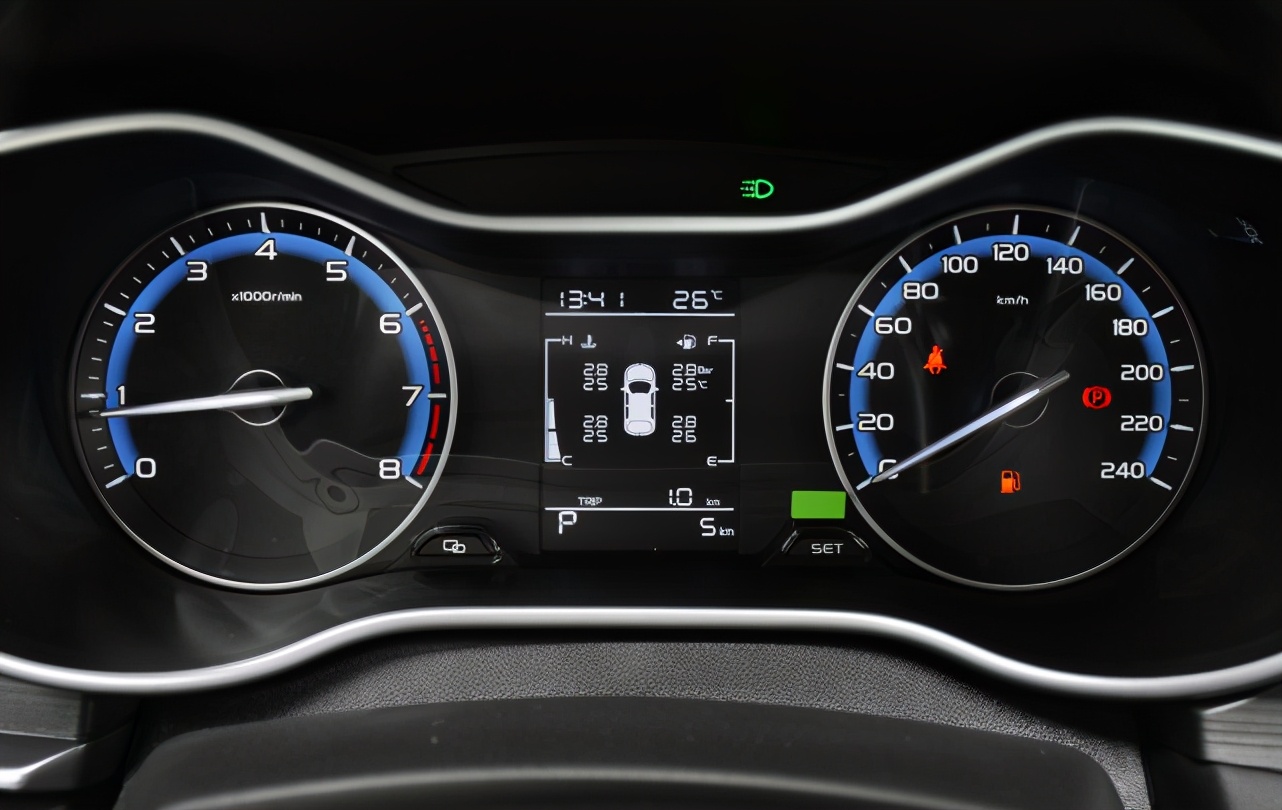 吉利帝豪车主提车,吉利博越跑5000后车主说出心里话