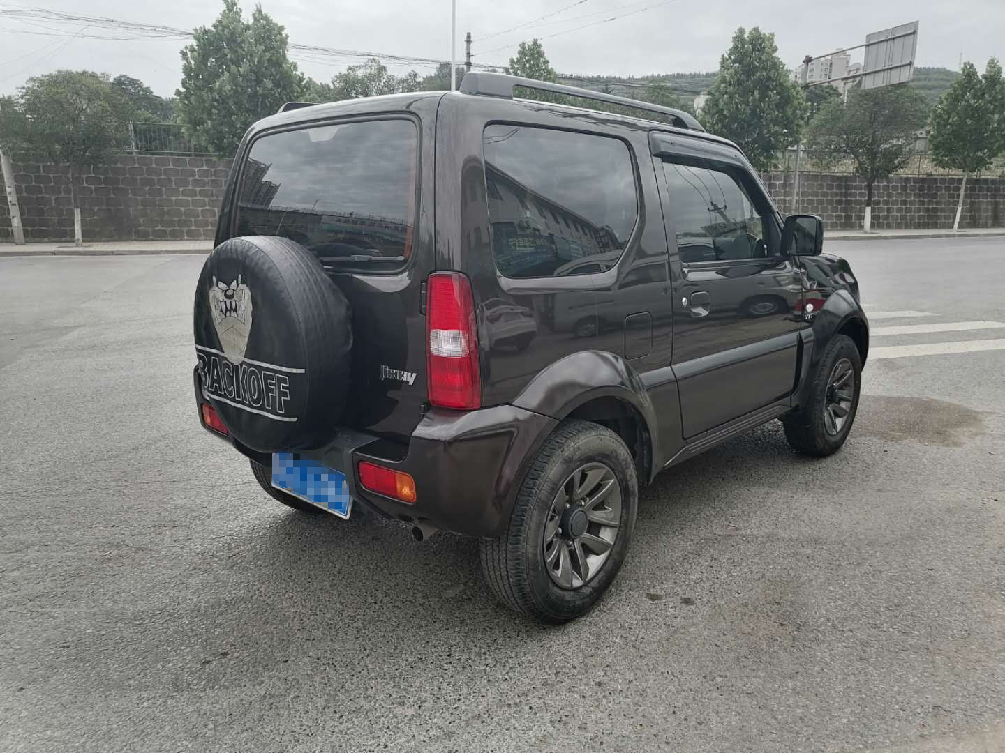 略显可爱的越野车铃木吉姆尼,二手吉姆尼越野能力有多强