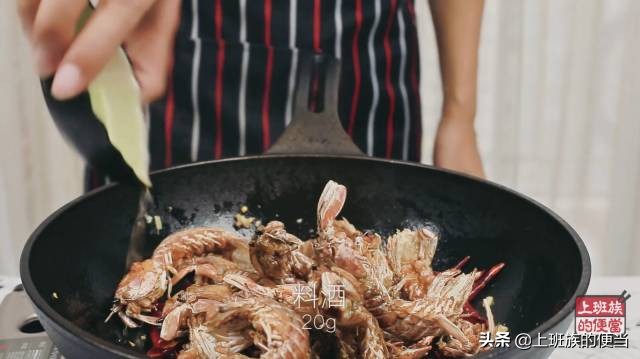 吃小龙虾这样吃才过瘾,没有什么比吃小龙虾更加美味