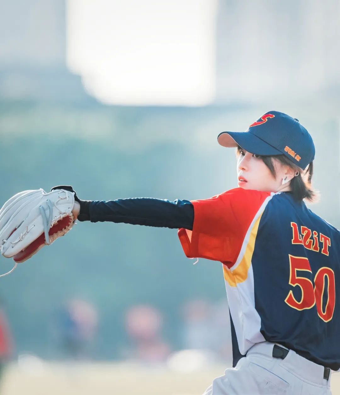 再见安打,竟发生在这场民间女子棒球赛上|「棒球人生」