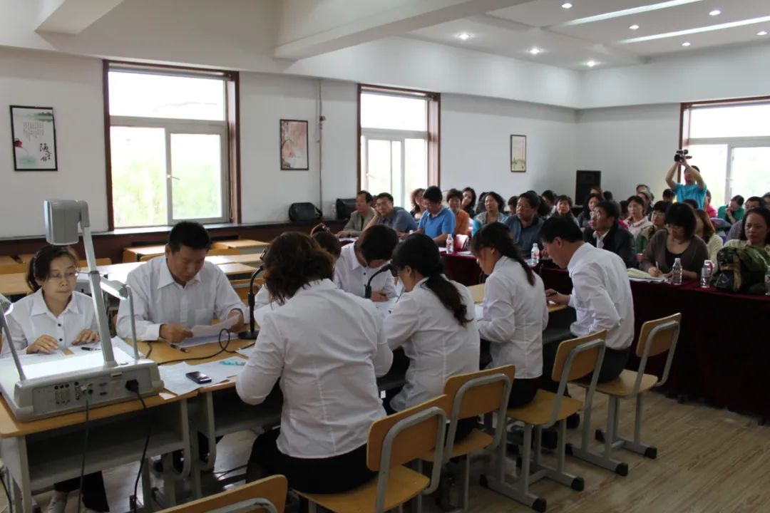 鍜岃皭鑲蹭汉,鍜岃皭鏁欒偛鍏ㄩ潰鍙戝睍