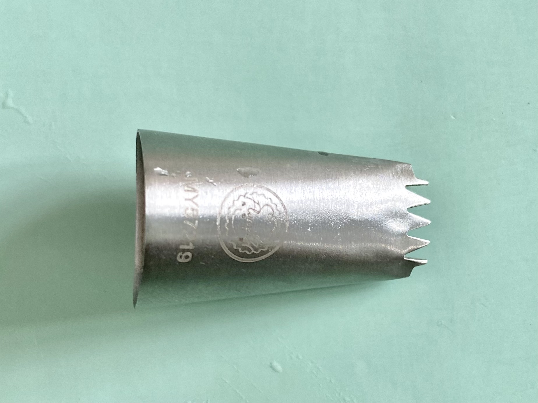 动物奶油裱花基础知识和手法,巧克力蛋糕裱花基础手法