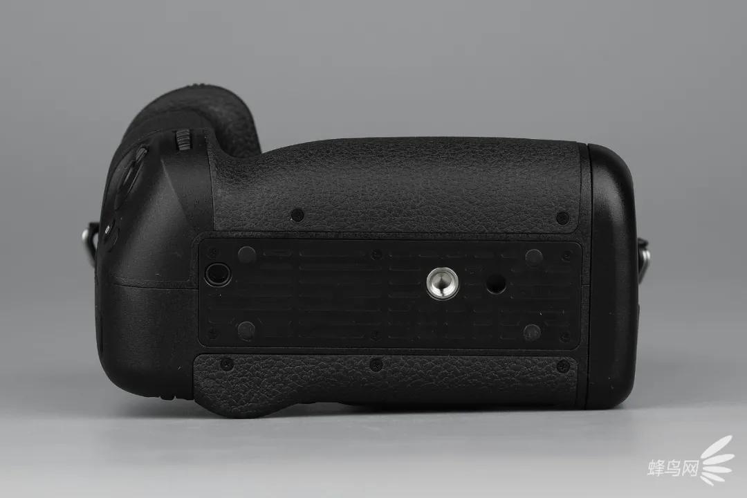 尼康z9旗舰相机详细评测,尼康z9机身的无损变焦功能