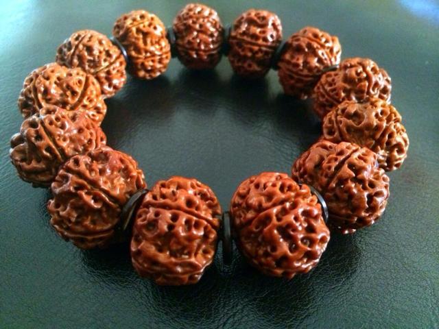 文玩手串怎么保养,玉石手串不佩戴时如何保养