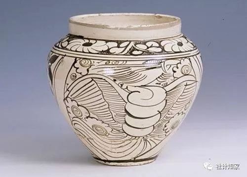 商周时期青铜鹰头卣,高仿商代青铜虎食人卣