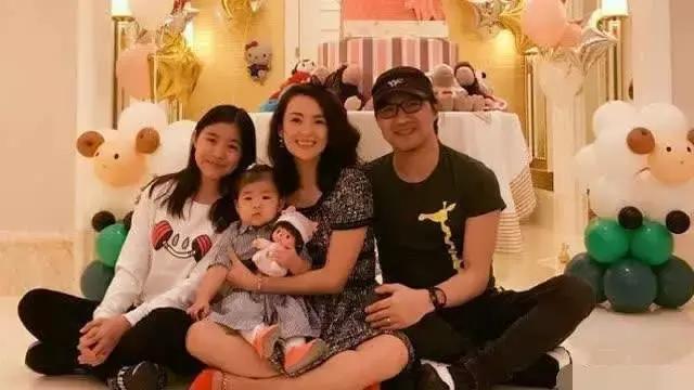 不羡慕神仙爱情，却爱上了《妻子的浪漫旅行》中的深情！