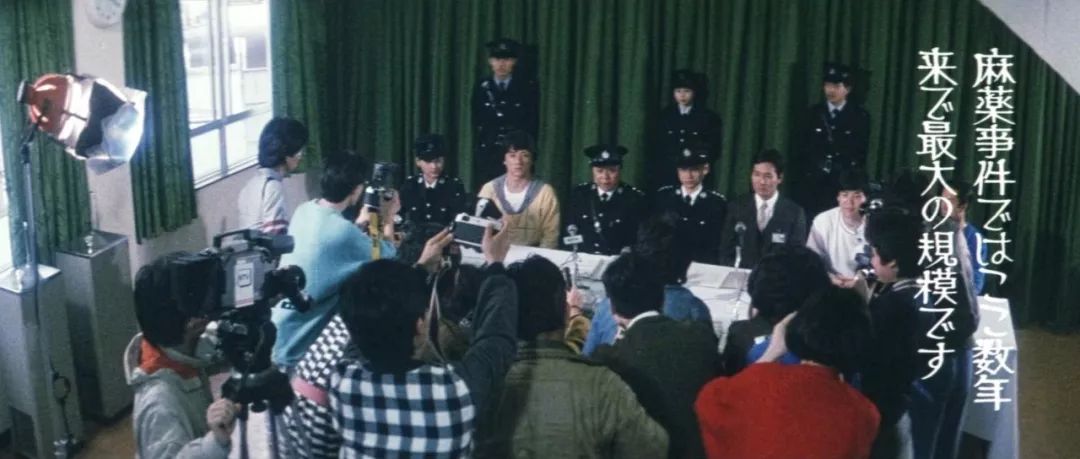 香港经典电影成龙警匪片,最老的成龙警匪片