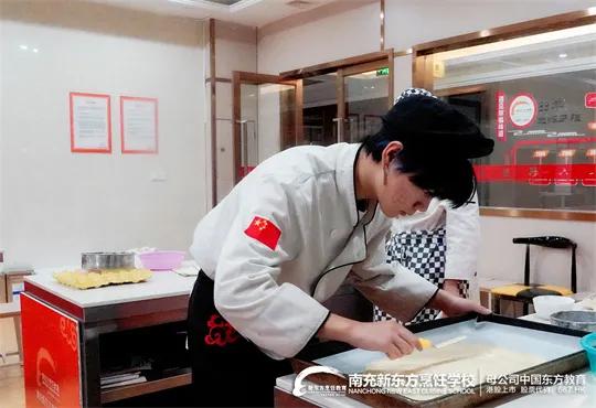 烘焙师一般月入多少钱,葡萄牙烘焙师月薪