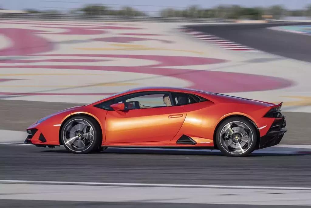 2019兰博基尼huracanevo试驾,兰博基尼huracanevospyder