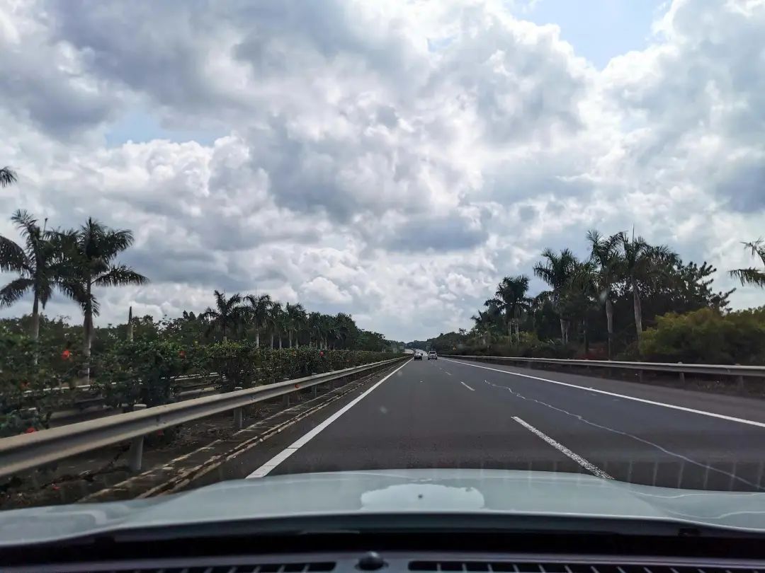 试驾传祺gs8最新款,最新款广汽传祺gs8试驾视频