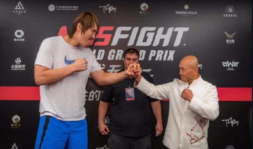 武僧一龙有多抗打,武僧一龙豪言不惧伤病