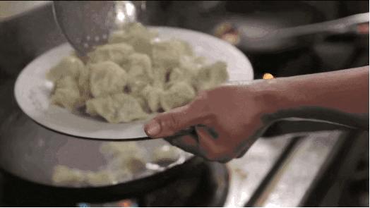 海鲜馅饺子的做法窍门视频,猪肉海鲜饺子馅的做法大全