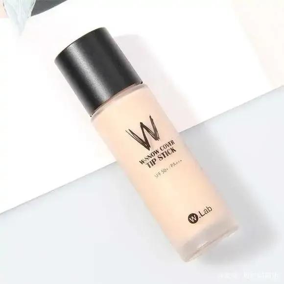 秋天适合用的粉底液,秋天到了不要再用粉底液了