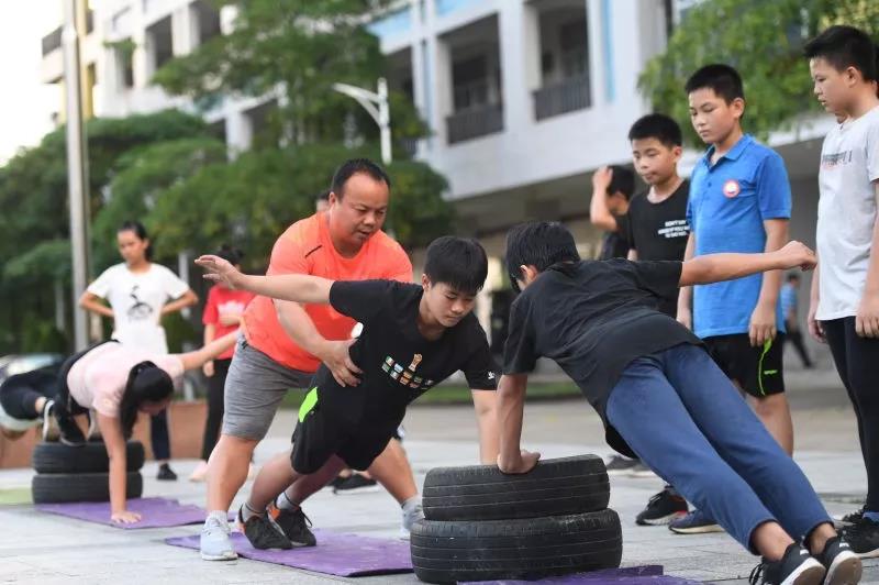 江阳意气风发,江阳意气风发的少年