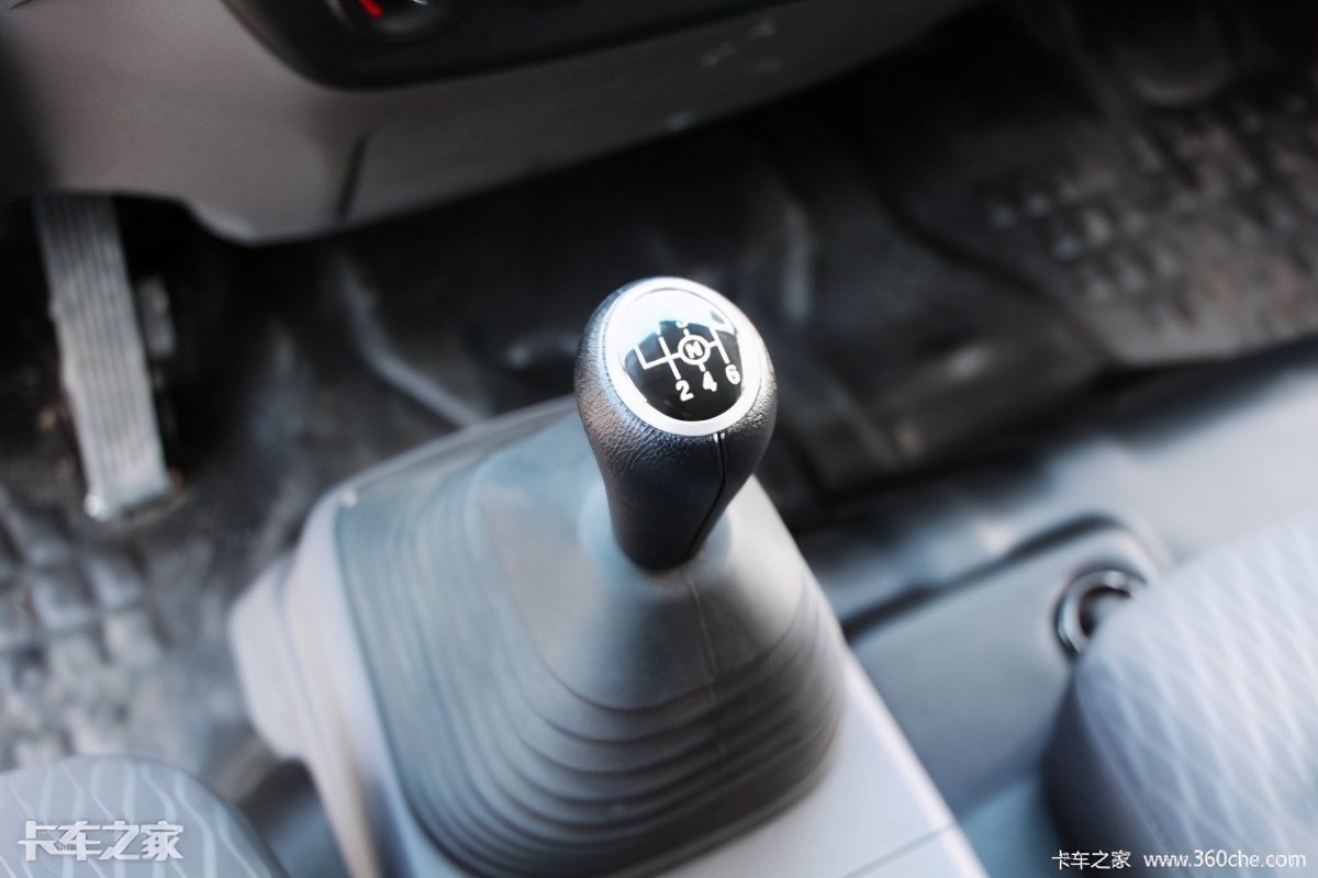 轻量化轻卡视频,轻量化宽体轻卡