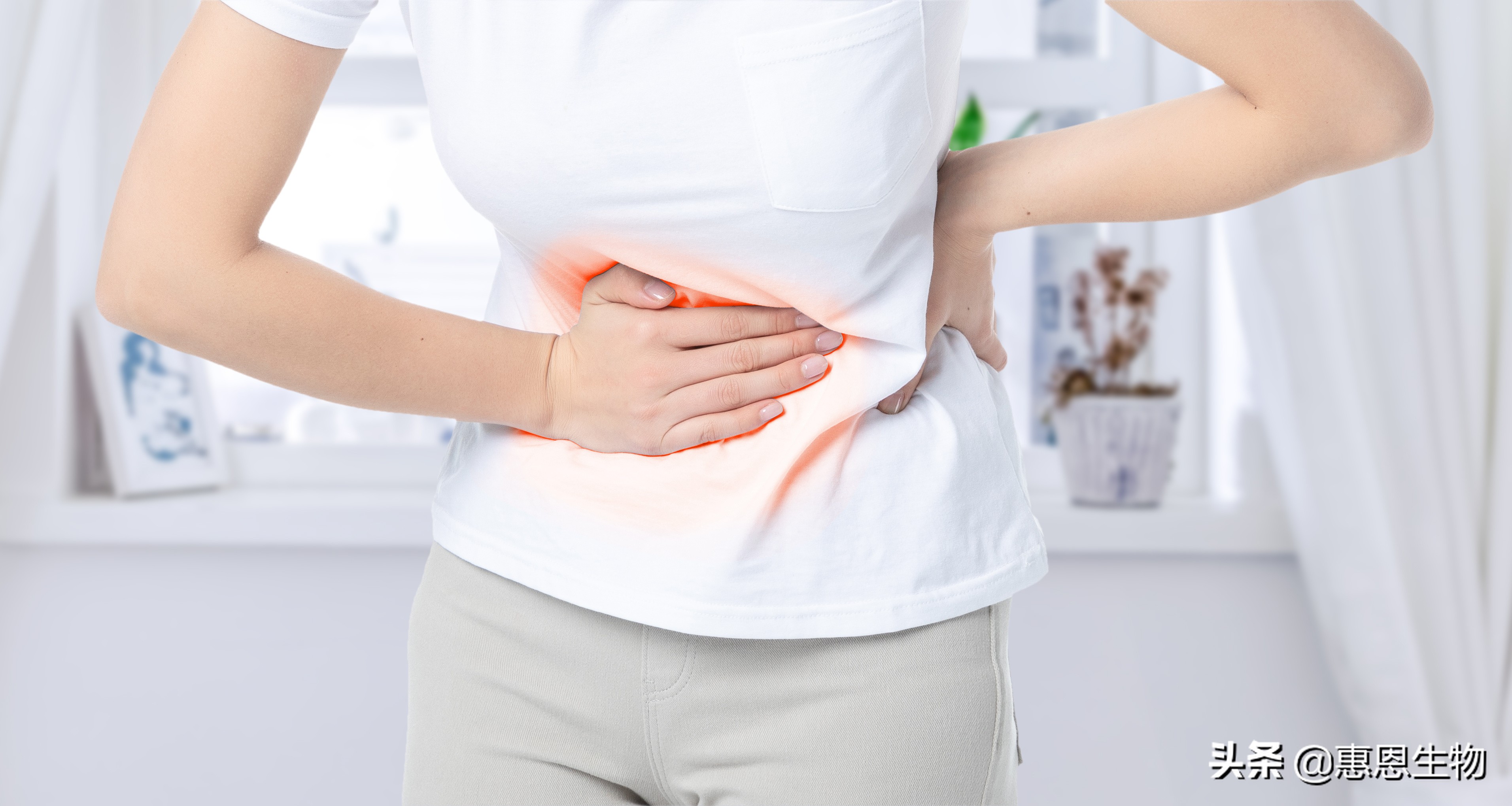 痛经手脚冰凉怎么办按什么穴位,痛经手脚冰凉喝什么