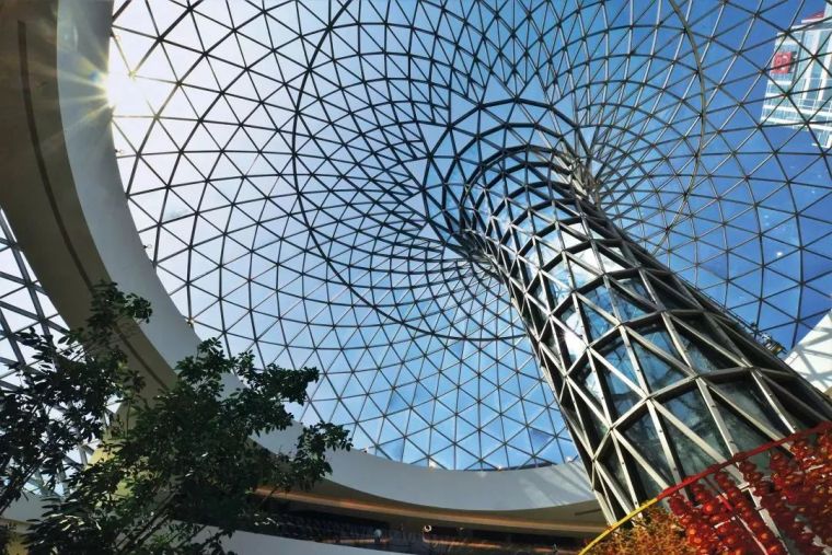 采光雨棚设计 (天幕雨棚如何设计节点很重要)