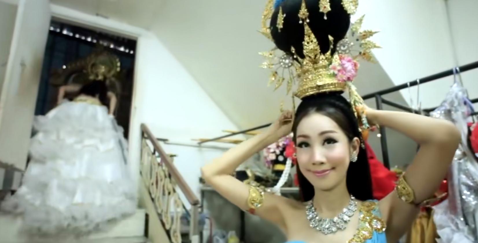 扒开「人妖」不为人知的一面，站街下海，都是心酸