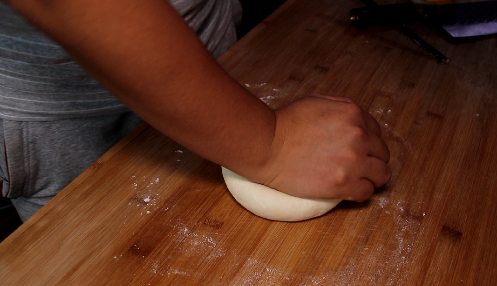 蒸馒头为什么个别会有气死馍,鬼捏馍民间预示着什么