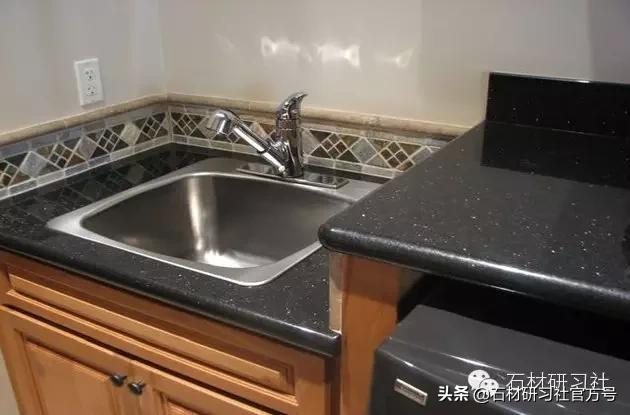 比黑金沙好点的石材有哪些,石材黑金沙的种类