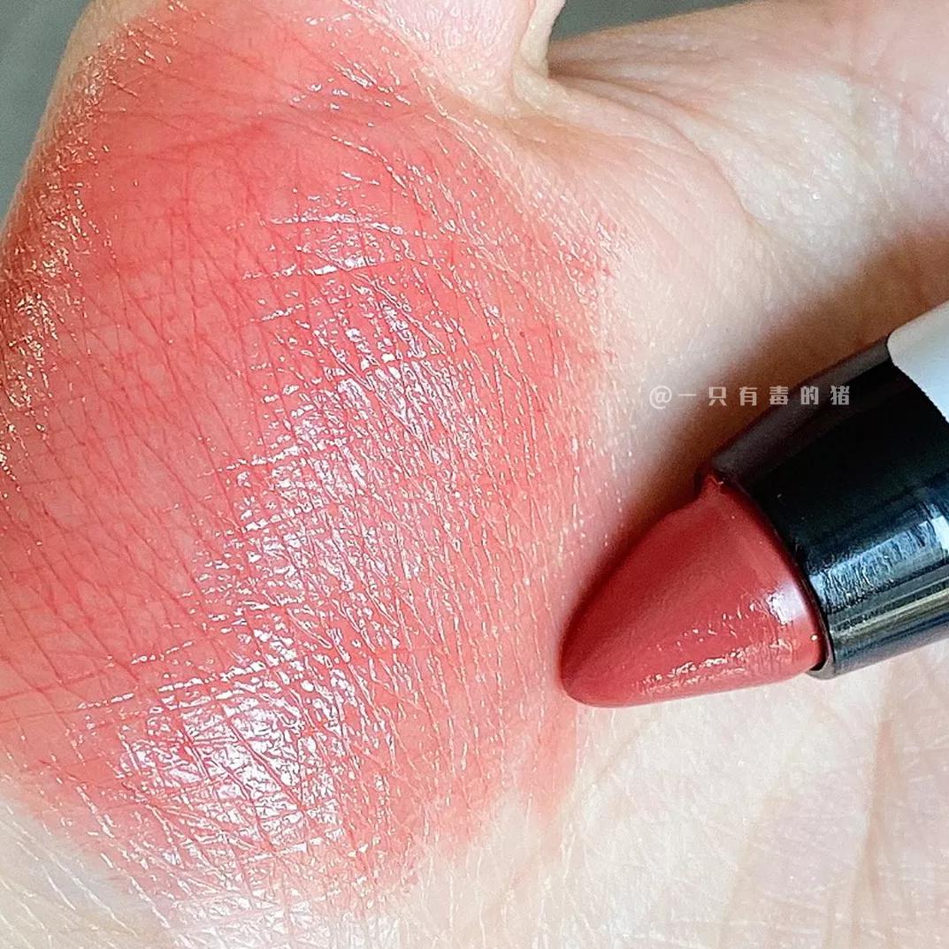 黄皮彩妆推荐一套还是二套,适合黄皮的大牌彩妆推荐眼影