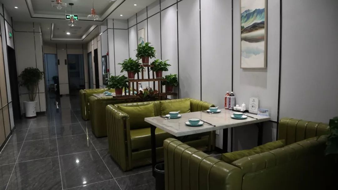 婚匠探店|兰州五里铺的清真婚宴餐厅“云峰手抓”