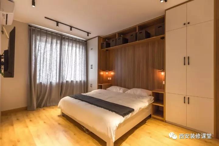 床头柜挡衣柜门？这些办法解决