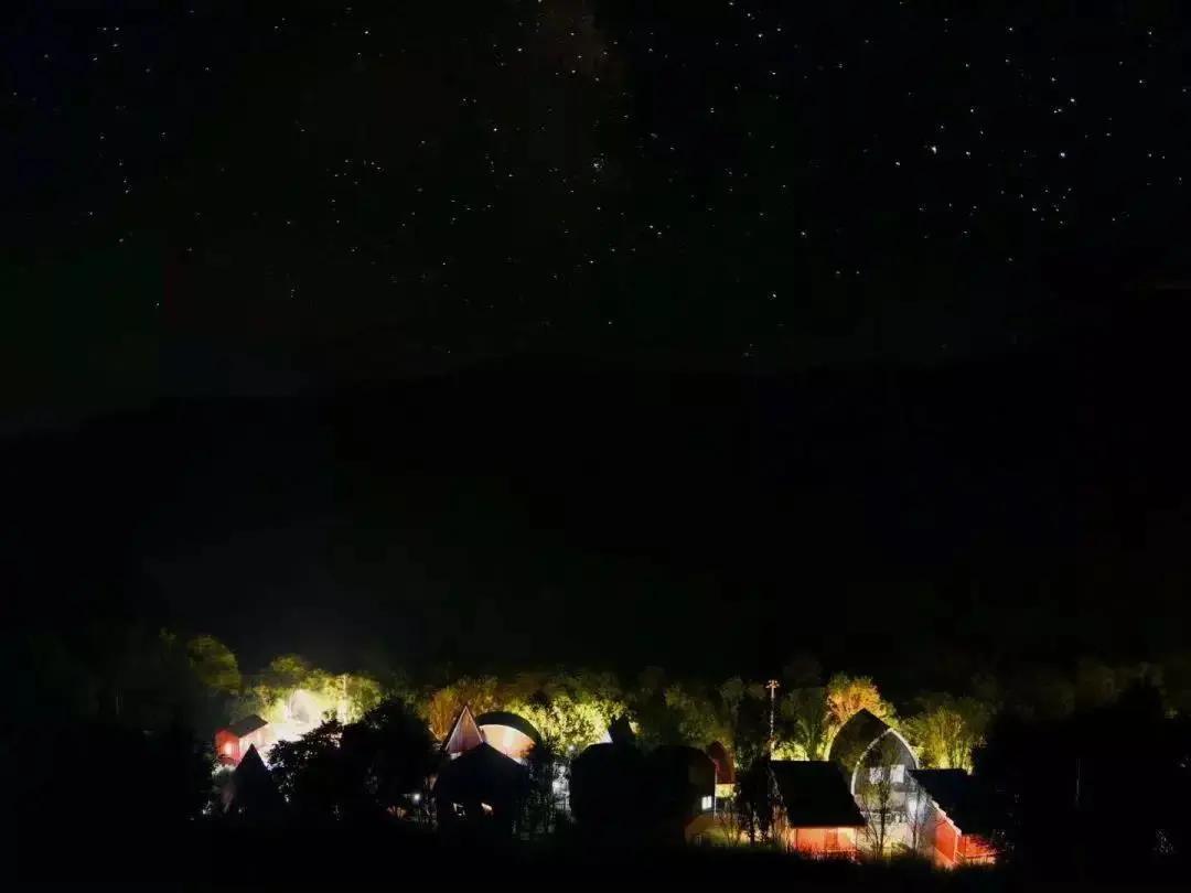 五一去香格里拉人多吗,西安出发香格里拉旅游攻略