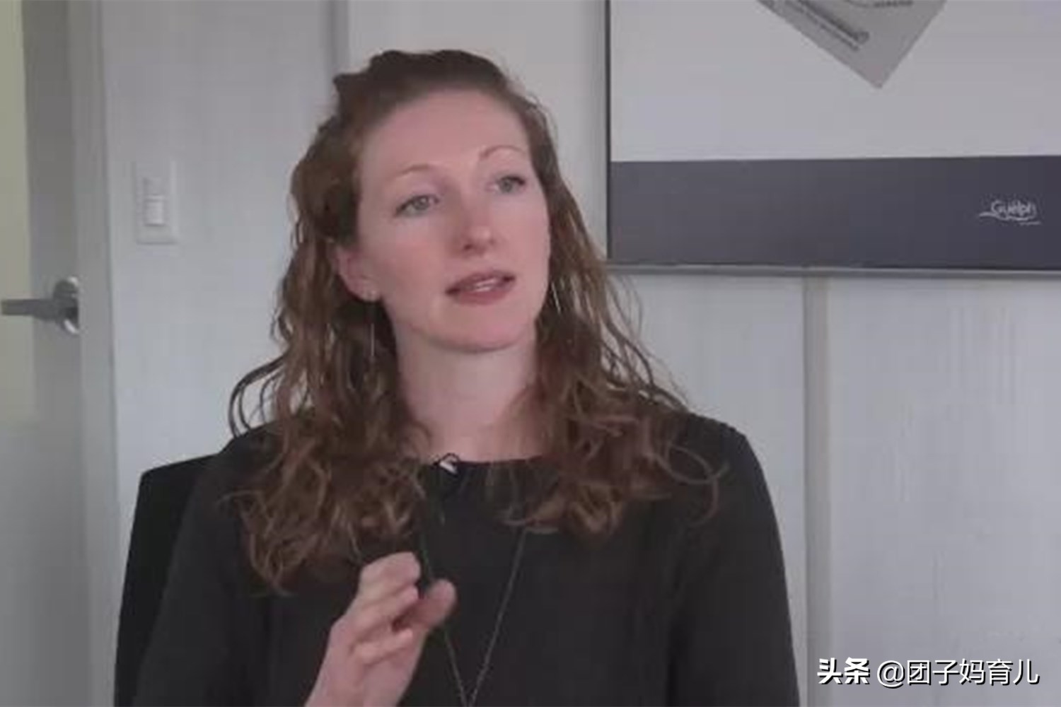 儿童发光鞋会自燃吗,这种鞋突然火了医生紧急提醒