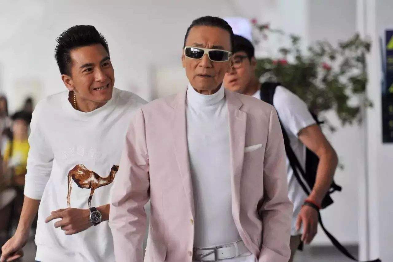 谢贤零片酬演少林足球是什么原因,谢贤少林足球片段视频有片酬吗