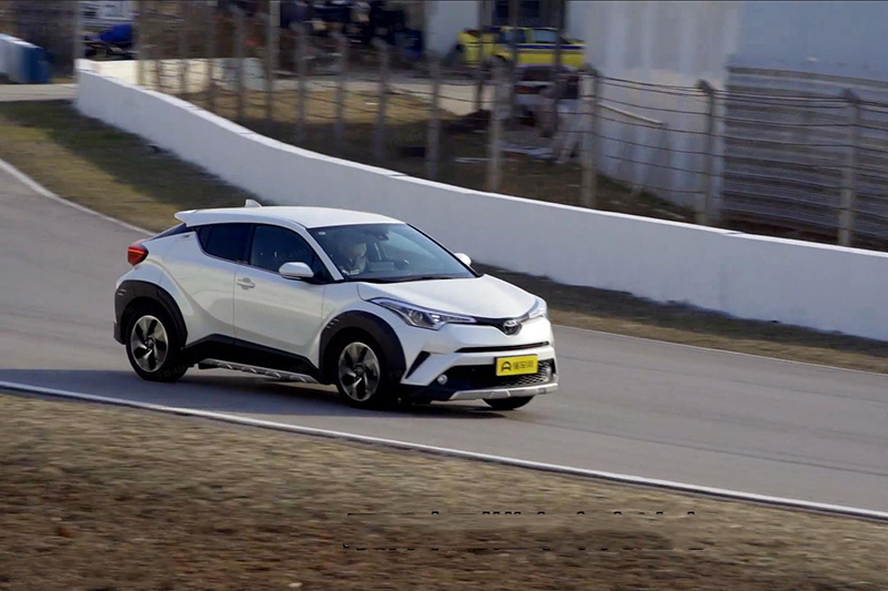 丰田c-hr领先配置,丰田C-HR测评视频