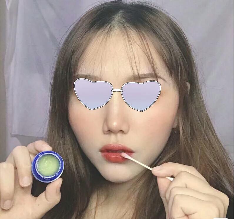 适合干燥起皮用的唇膏阿芙,阿芙的润唇膏好用吗