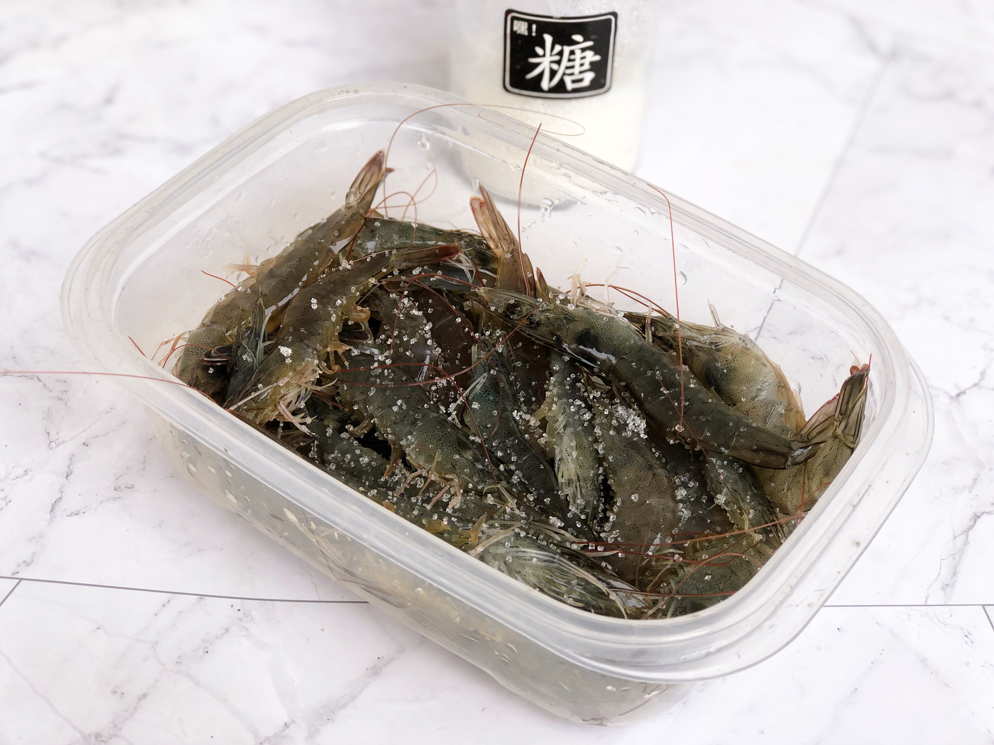 大虾放冰箱冷冻保存方法,大虾怎么保存放在冷藏还是冷冻