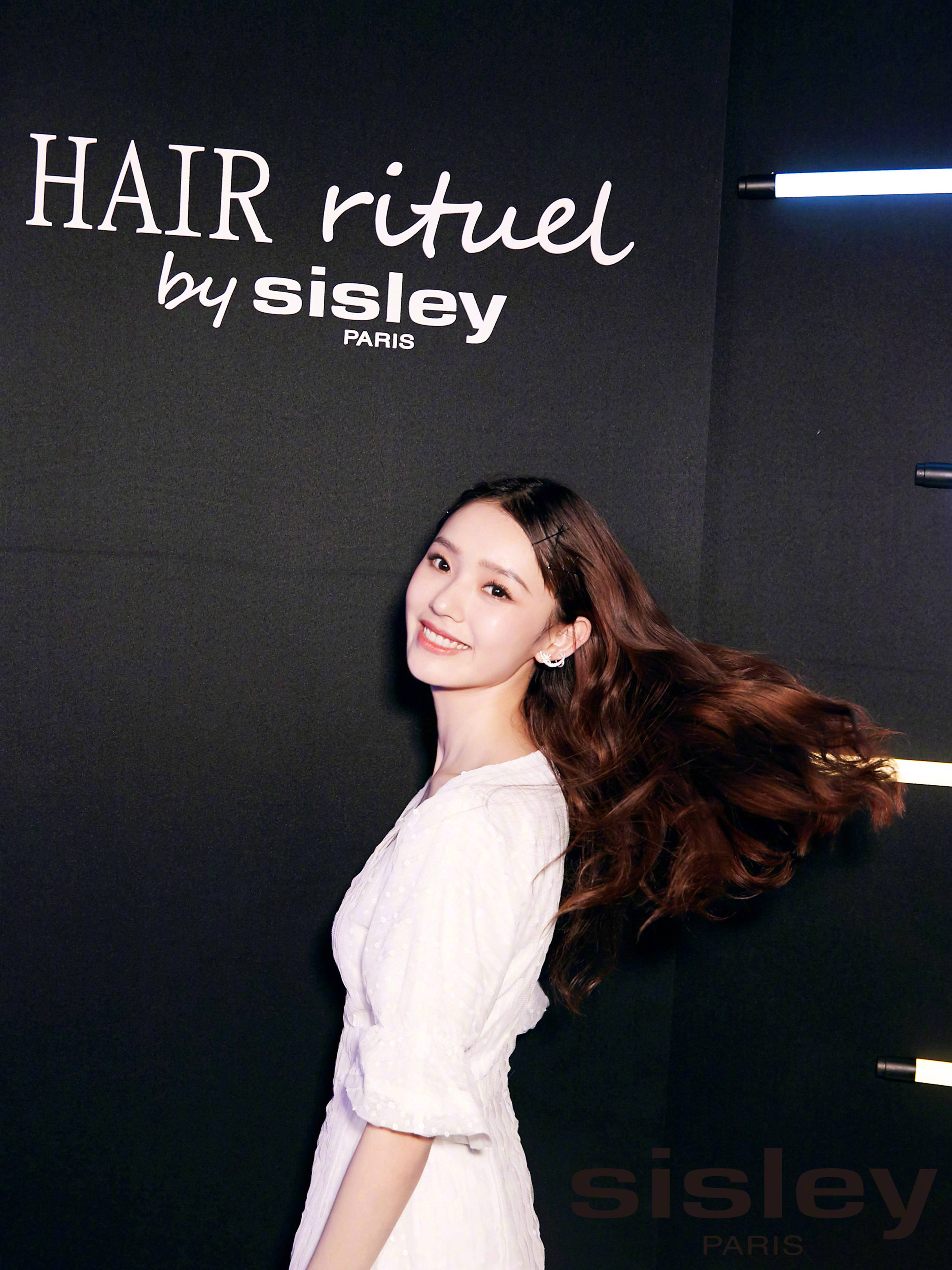 行走的种草机电影解说,行走的种草机真的假的