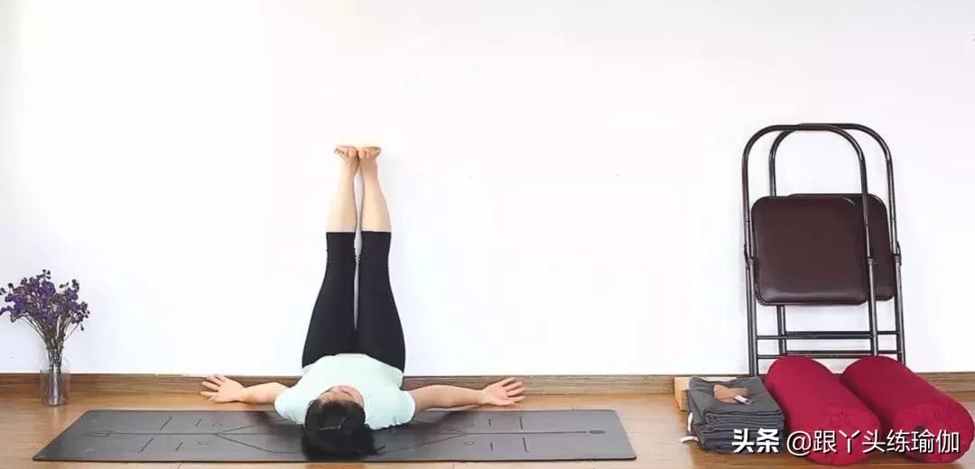 女人应该知道的几件事,睡前靠墙抬腿的正确方法