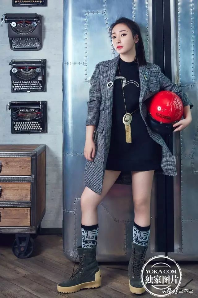 明星秋季穿搭，照着穿准没错