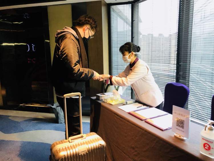 来沪商旅住哪儿成难题？这个五星酒店推出能边隔离边工作的安心家