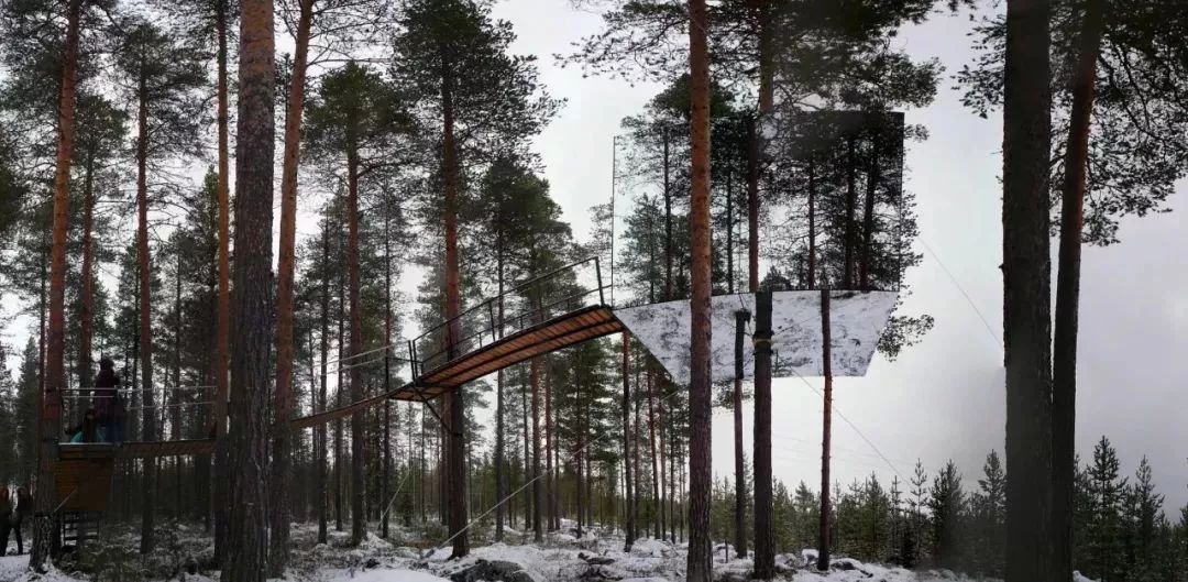 孤独的建筑物,孤独的建筑金湾