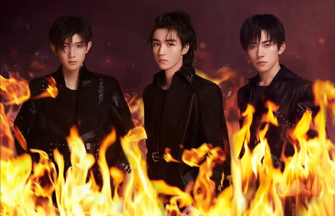 王俊凯易烊千玺王源穿古装,王俊凯和易烊千玺复古穿搭大赛