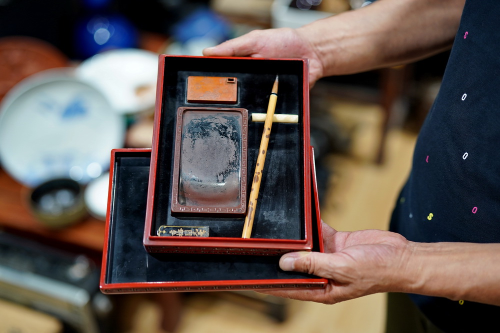 一篇10万+的文章，引出众人询问：你那卖日本瓷的朋友都有啥？