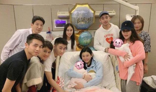 何超盈过往恋情,何超盈爱情史