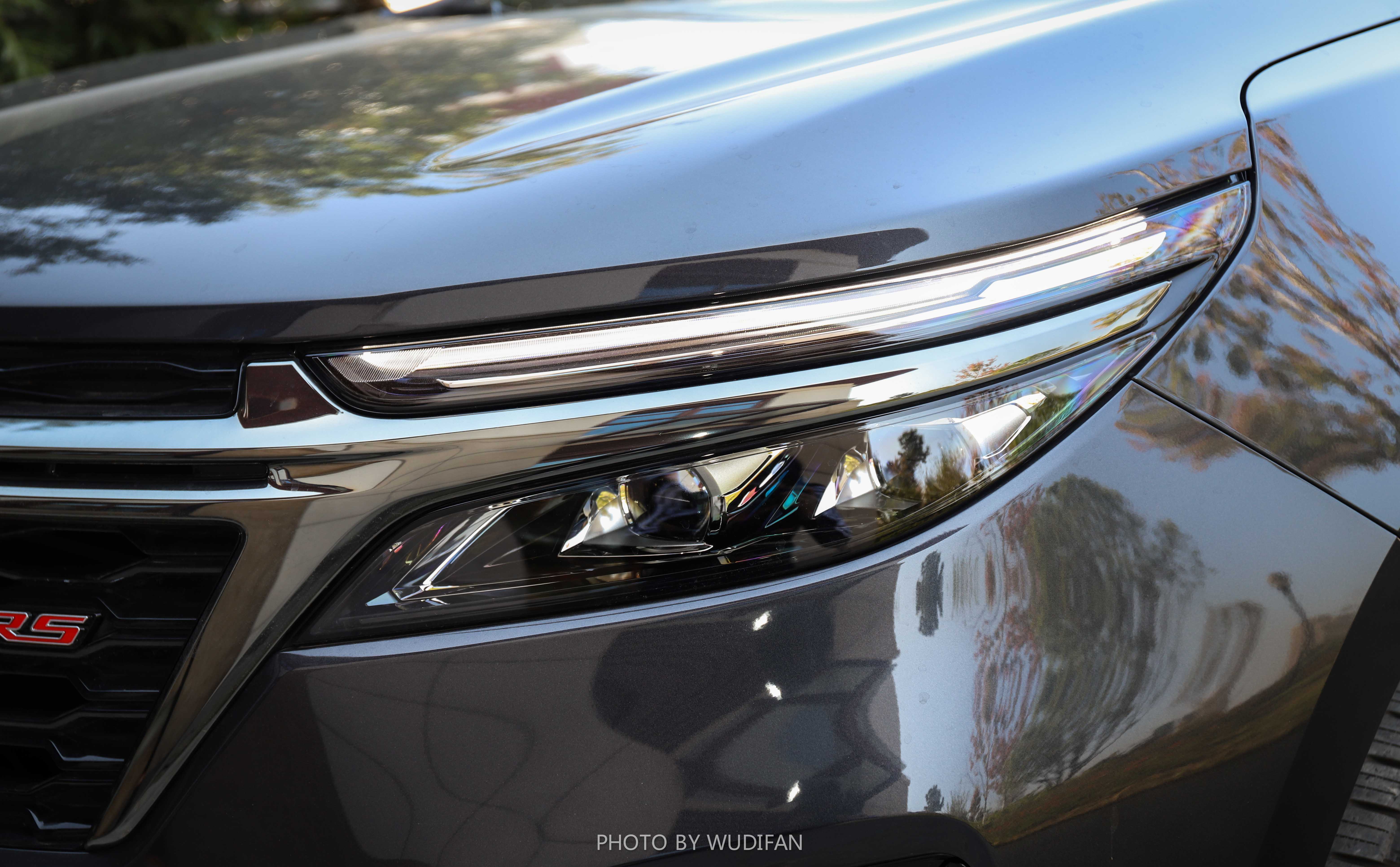 深度试驾雪佛兰探界者2.0t2023款,全面解析雪佛兰探界者配置差异